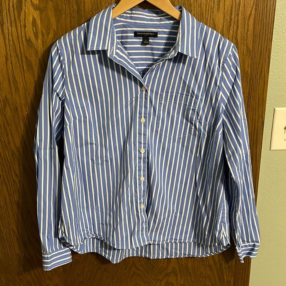 Banana Republic Blue Stripe Collared Button Down